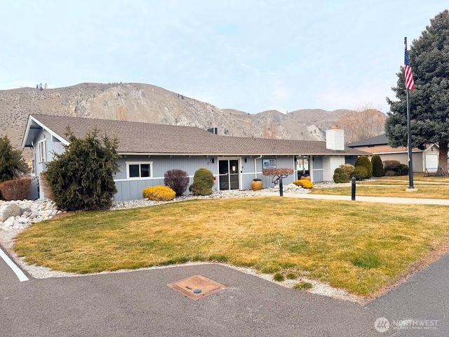 170 Lakeview Avenue, Orondo, WA 98843