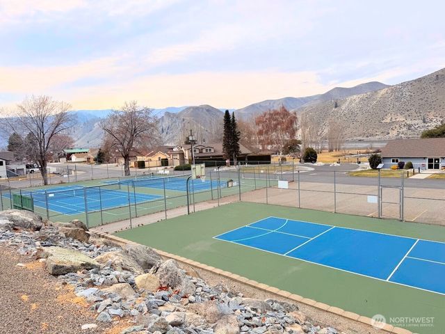 170 Lakeview Avenue, Orondo, WA 98843