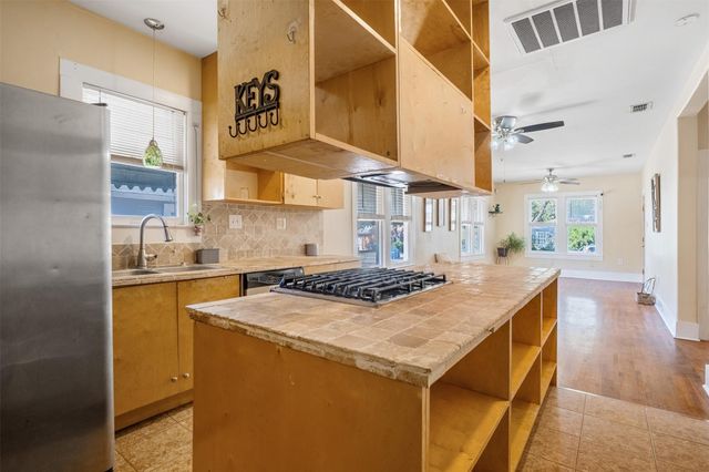 428 Lullwood Ave, San Antonio, TX 78212