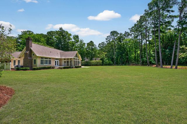 222 Old Carriage Loop, Georgetown, SC 29440