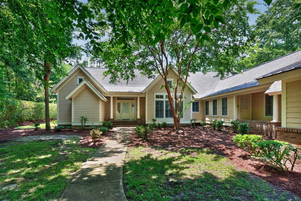 222 Old Carriage Loop, Georgetown, SC 29440