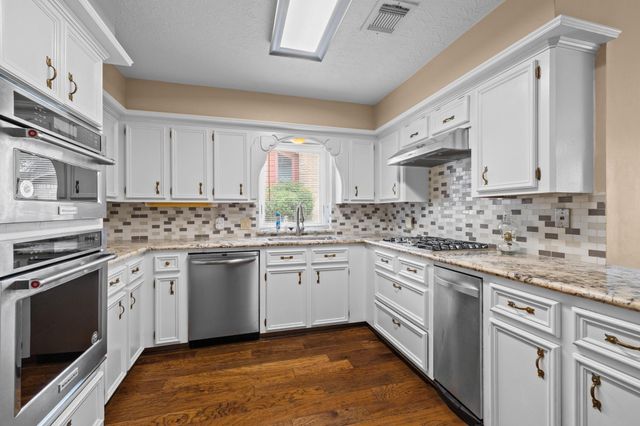 4007 Valley Estates Drive, Houston, TX 77082