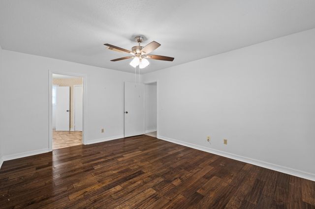 4007 Valley Estates Drive, Houston, TX 77082