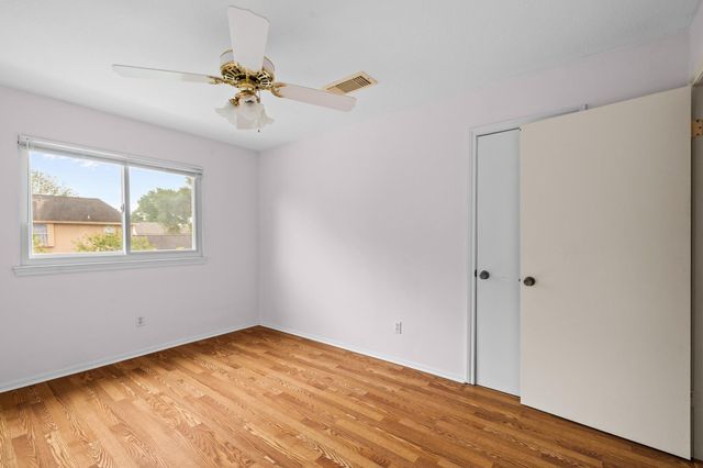 4007 Valley Estates Drive, Houston, TX 77082