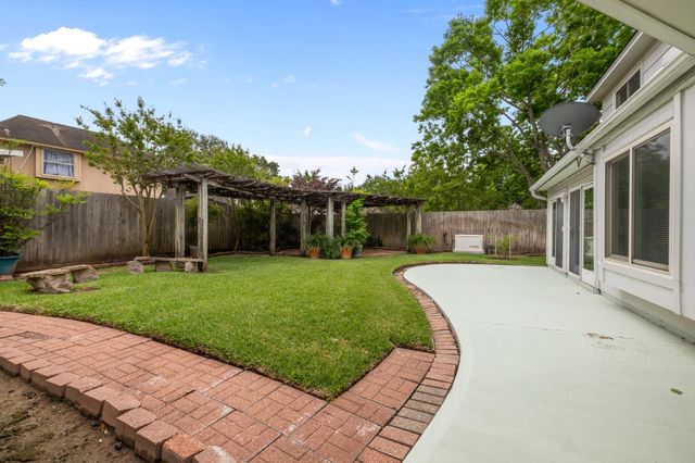 4007 Valley Estates Drive, Houston, TX 77082