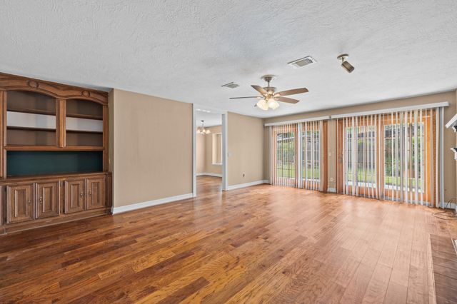 4007 Valley Estates Drive, Houston, TX 77082