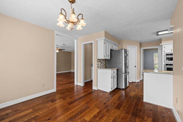 4007 Valley Estates Drive, Houston, TX 77082