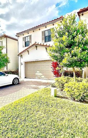 3016 King Palm Way, Riviera Beach, FL 33410