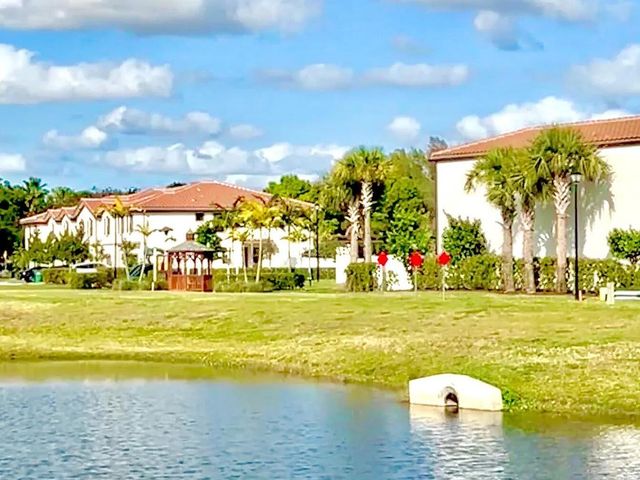 3016 King Palm Way, Riviera Beach, FL 33410