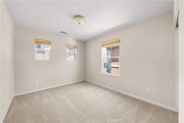 352 Golden Bear Ln, Upland, CA 91786