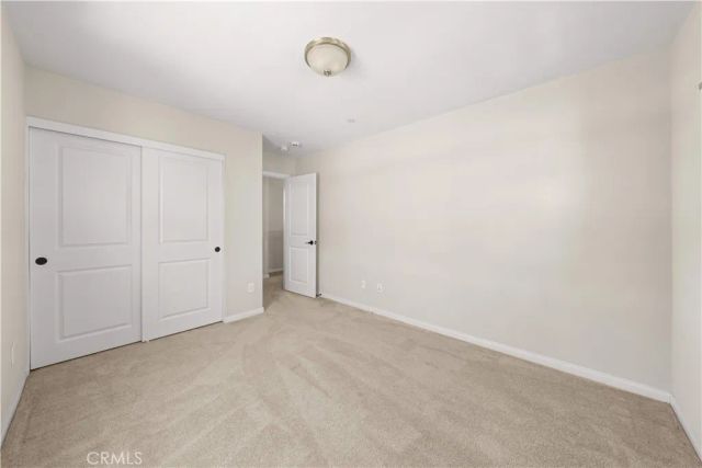352 Golden Bear Ln, Upland, CA 91786