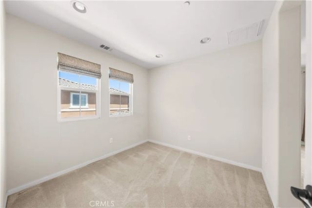 352 Golden Bear Ln, Upland, CA 91786