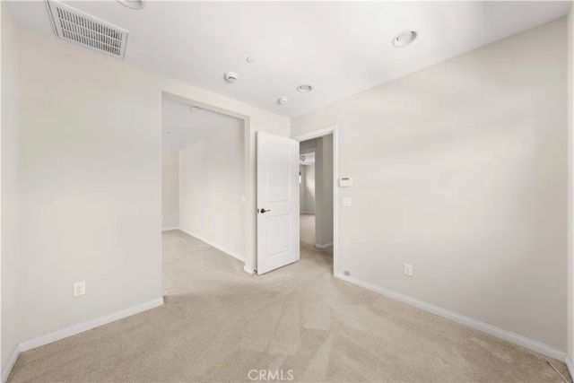 352 Golden Bear Ln, Upland, CA 91786