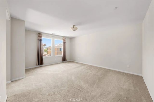 352 Golden Bear Ln, Upland, CA 91786