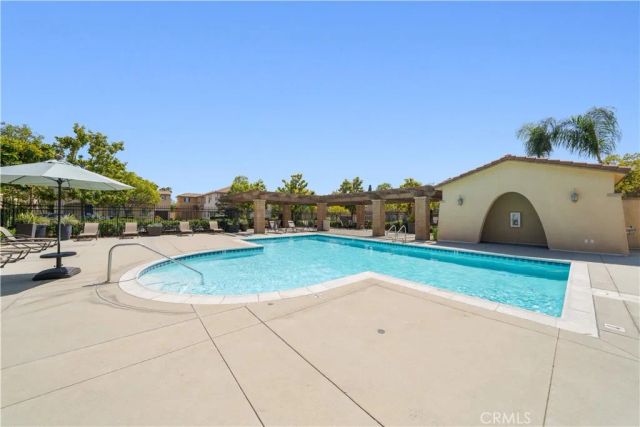 352 Golden Bear Ln, Upland, CA 91786