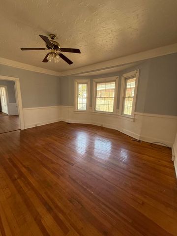 136 Mccary Street, Edgefield, SC 29824