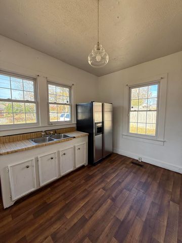 136 Mccary Street, Edgefield, SC 29824