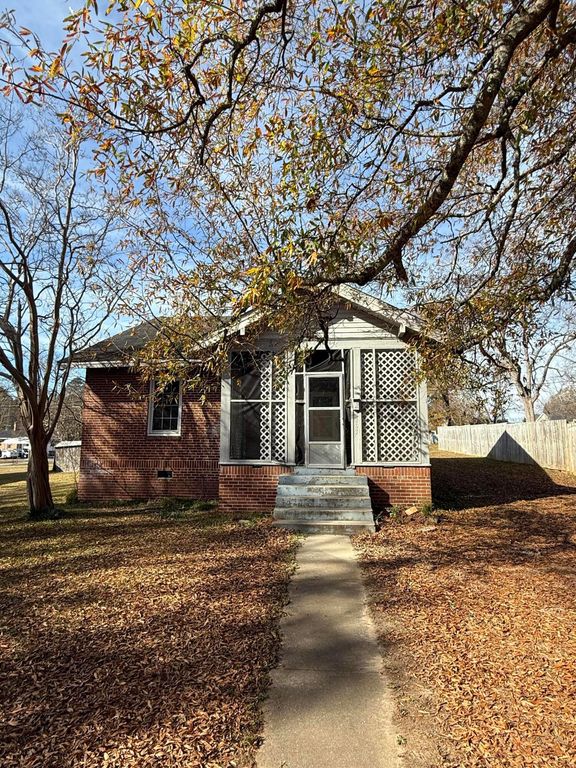 136 Mccary Street, Edgefield, SC 29824