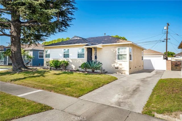 5637 Adenmoor, Lakewood, CA 90713