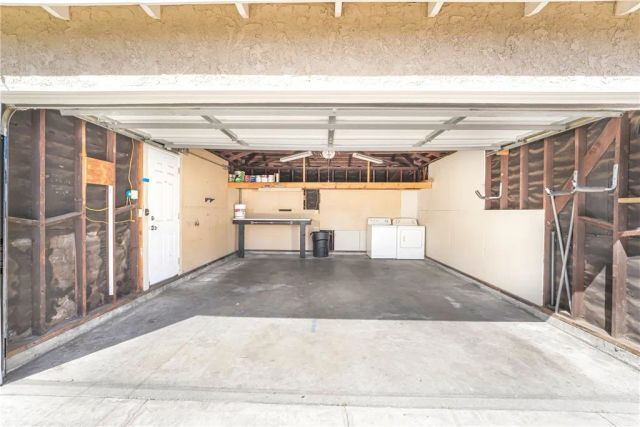 5637 Adenmoor, Lakewood, CA 90713