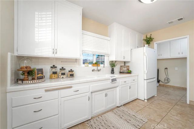 5637 Adenmoor, Lakewood, CA 90713