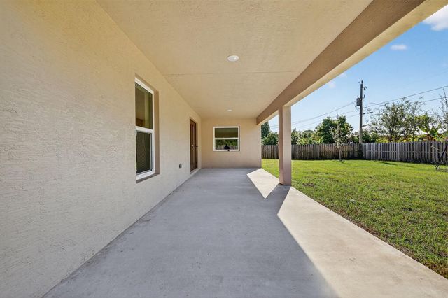 1267 SW Edinburgh Drive, Port St. Lucie, FL 34953
