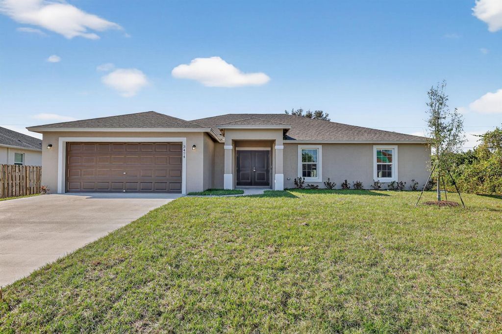 1267 SW Edinburgh Drive, Port St. Lucie, FL 34953
