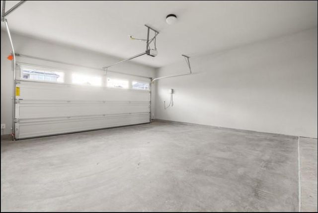 353 Spiny Lizard LN, San Marcos, TX 78666