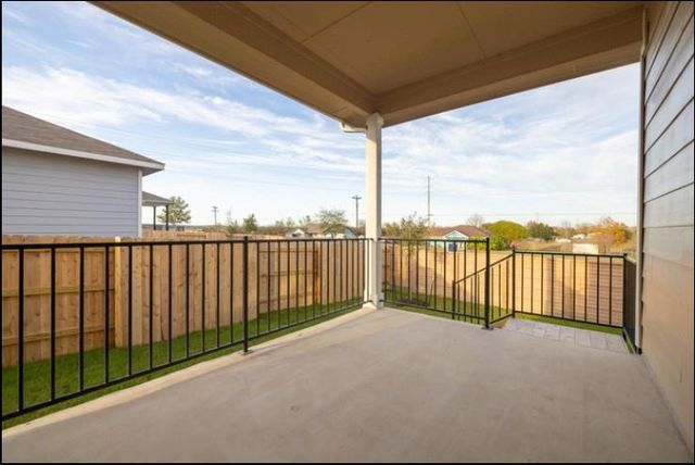 353 Spiny Lizard LN, San Marcos, TX 78666