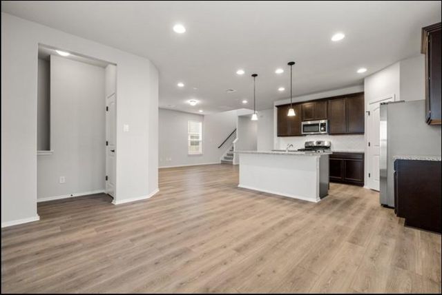 353 Spiny Lizard LN, San Marcos, TX 78666