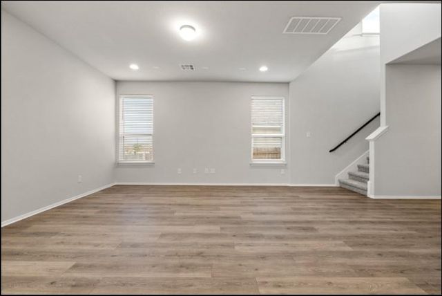 353 Spiny Lizard LN, San Marcos, TX 78666