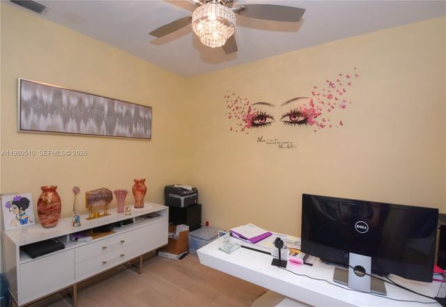 8733 NW 76th Dr, Tamarac, FL 33321