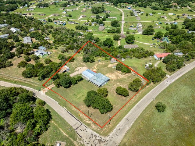 100 Blue Valley Court, Springtown, TX 76082