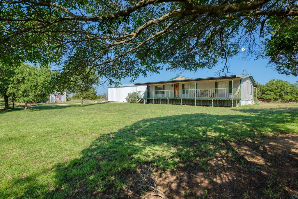100 Blue Valley Court, Springtown, TX 76082