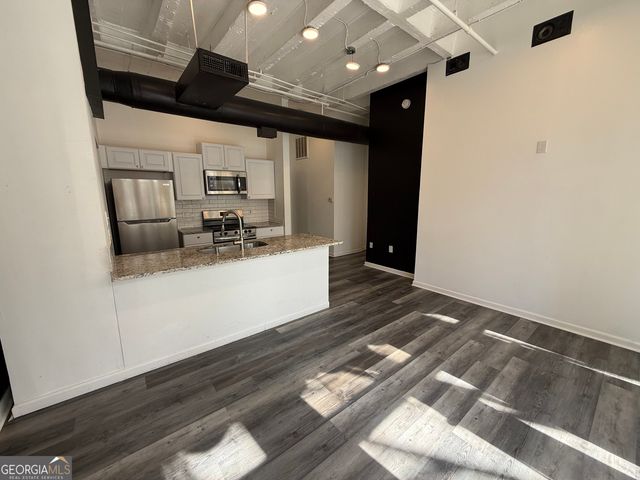 32 Peachtree Street NW APT 207, Atlanta, GA 30303