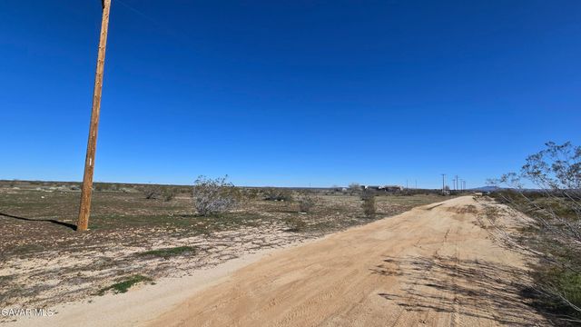 Ave F8 Nr 197th St East, Lancaster, CA 93535