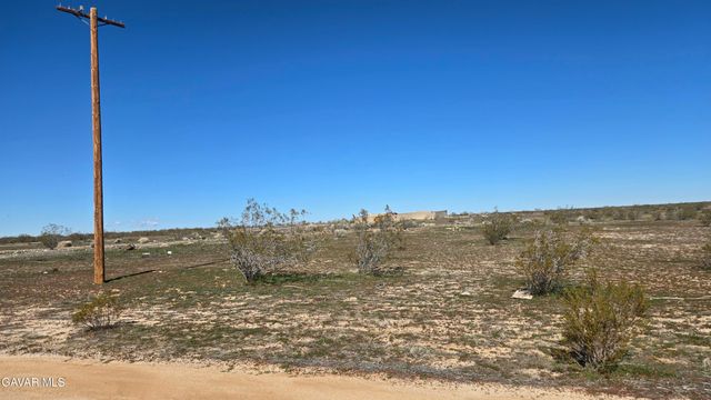 Ave F8 Nr 197th St East, Lancaster, CA 93535