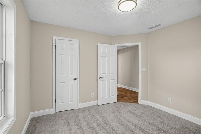 1512 Queen Elizabeth Drive, Locust Grove, GA 30248