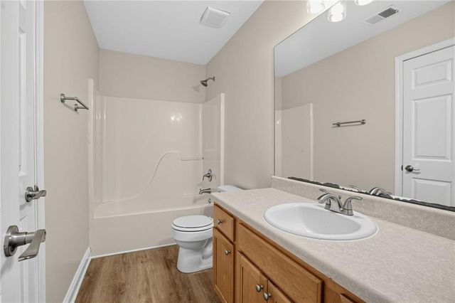 1512 Queen Elizabeth Drive, Locust Grove, GA 30248