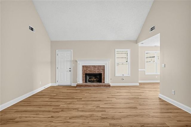 1512 Queen Elizabeth Drive, Locust Grove, GA 30248