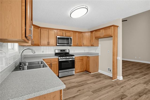 1512 Queen Elizabeth Drive, Locust Grove, GA 30248