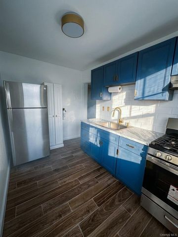 233-06 131 Avenue E 233-06 131 Avenue Avenue 2, Rosedale, NY 11422