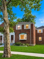 233-06 131 Avenue E 233-06 131 Avenue Avenue 2, Rosedale, NY 11422