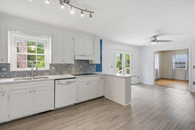 932 Tall Pine Road, Mount Pleasant, SC 29464