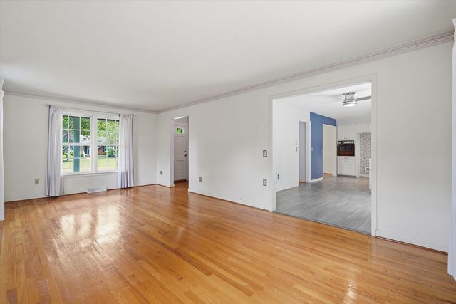 932 Tall Pine Road, Mount Pleasant, SC 29464