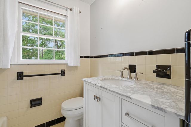 932 Tall Pine Road, Mount Pleasant, SC 29464