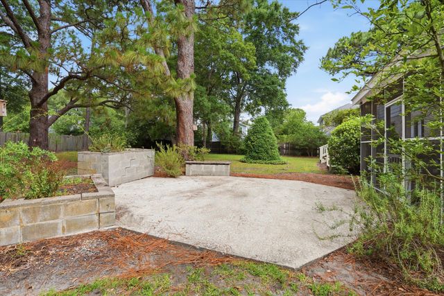 932 Tall Pine Road, Mount Pleasant, SC 29464