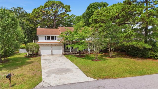 932 Tall Pine Road, Mount Pleasant, SC 29464