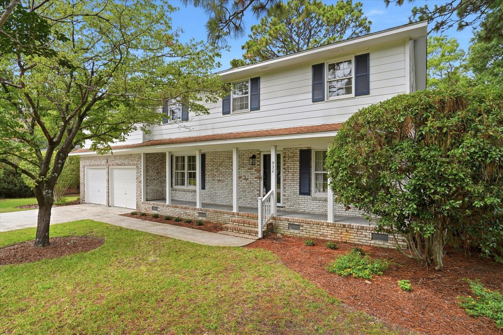 932 Tall Pine Road, Mount Pleasant, SC 29464