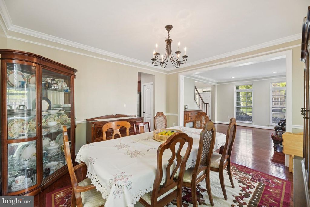 Image 10 of property listing at 11603 BRIGIT CT, Bowie, MD 20720